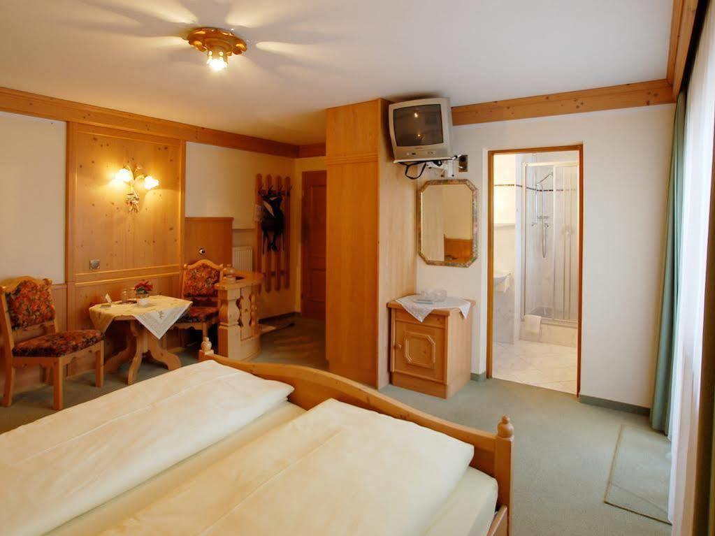 Hotel Gebirgshäusl Engedey Exterior foto